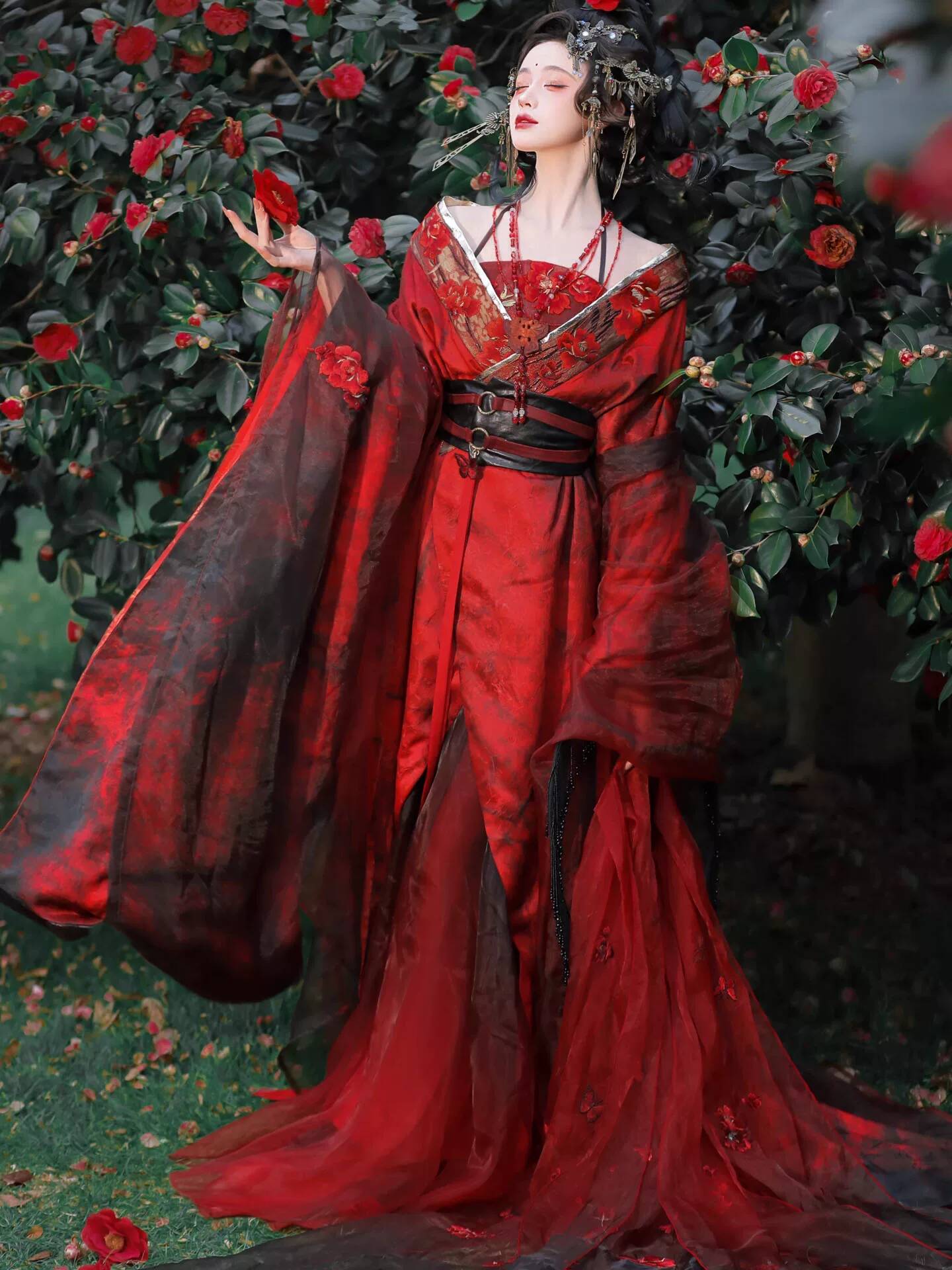 New Datura Red Hanfu Women Anc - Embroidery Style 评论和价格
