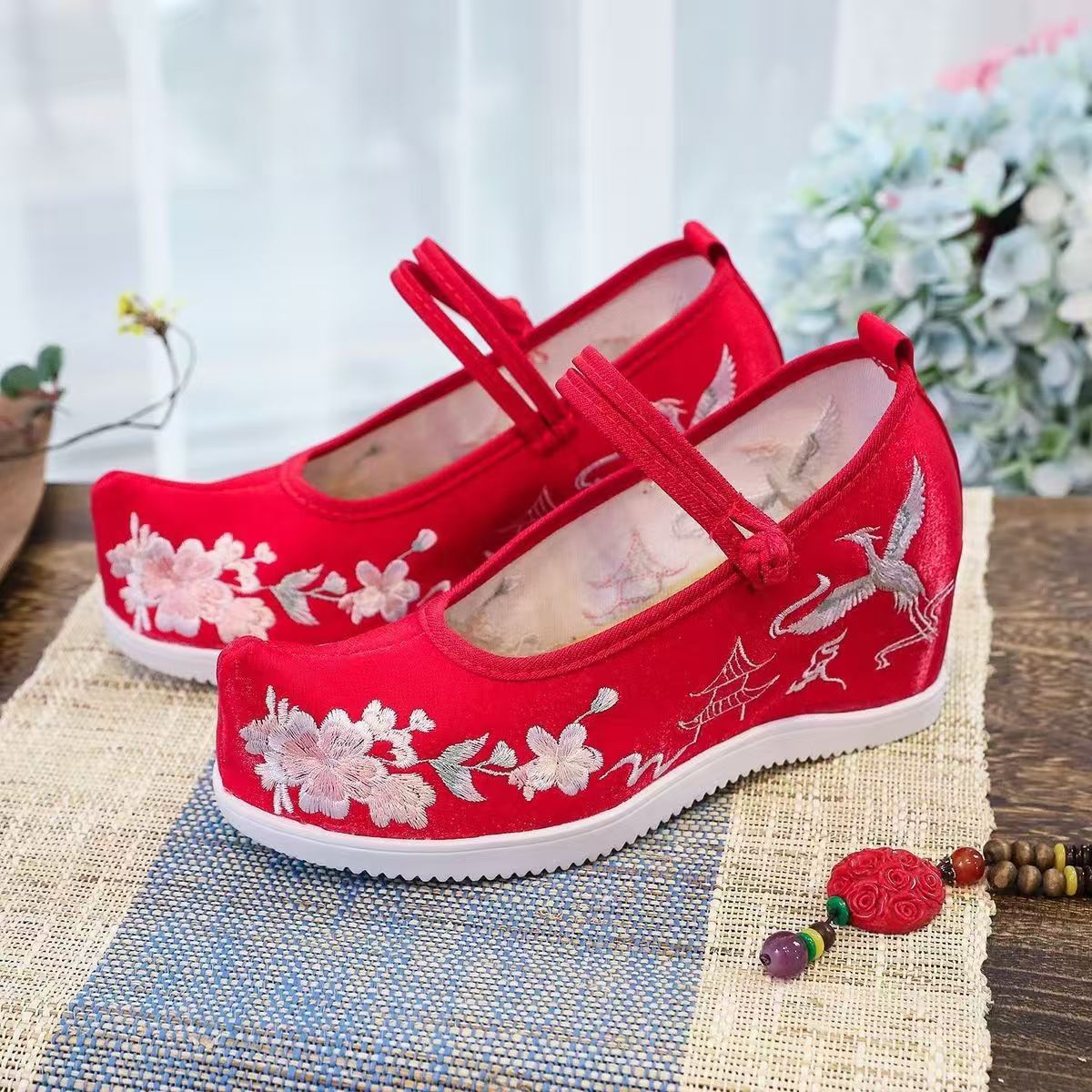 Women Increased Internal Embro - Embroidery Style 评论和价格