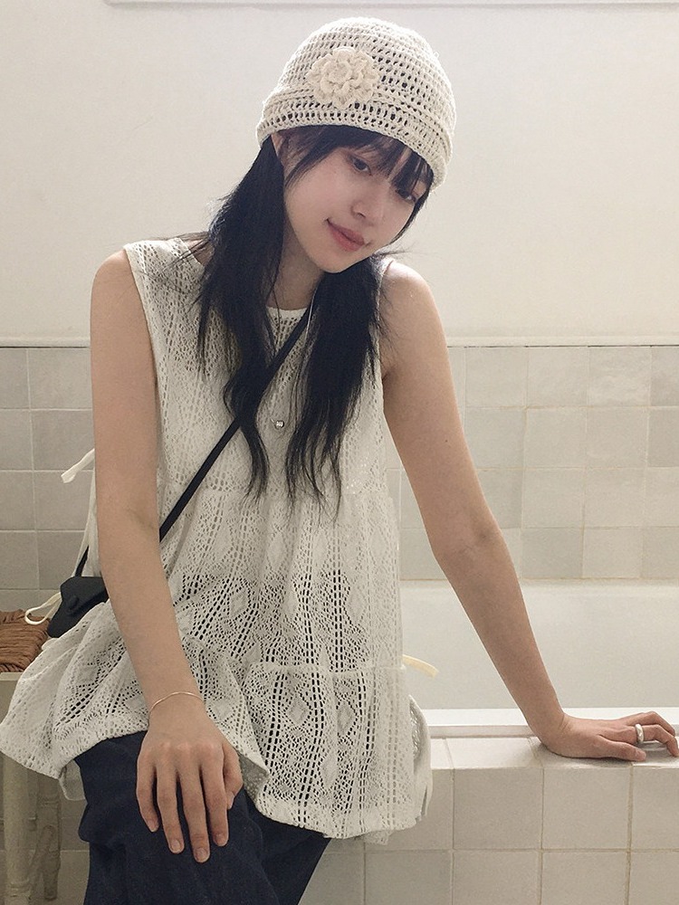 Chic Lace Embroidery Side Bowt - Embroidery Vest 评论和价格
