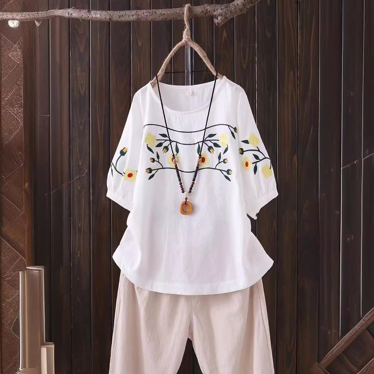 Plus-size Women's Spring and S - Embroidery Cotton Shirt 评论和价格